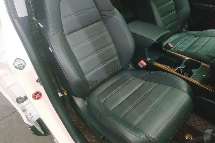 Used Honda CR-V 2021 240TURBO CVT 2WD Fashion Edition Right Front Seat