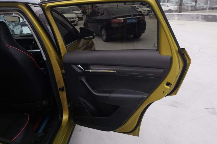 Used Skoda Kamiq 2022 GT 1.5L Automatic Deluxe Edition
