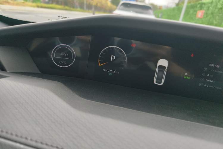 Used Changan UNI-V iDD 2023 Zhidian iDD 1.5T 113km Smart & Fun Version (Rapid Edition)