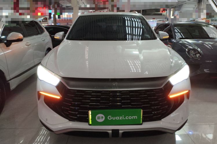 Used BYD Song Pro New Energy 2024 HONOR Edition DM-i 71KM Navigation Model Front