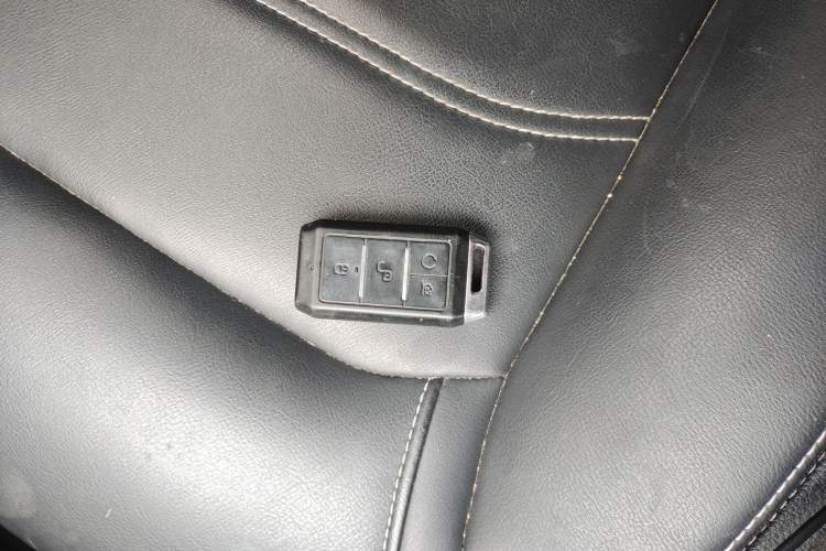 Used BYD Yuan New Energy 2019 EV535 Smart Connect Trendsetting Model
