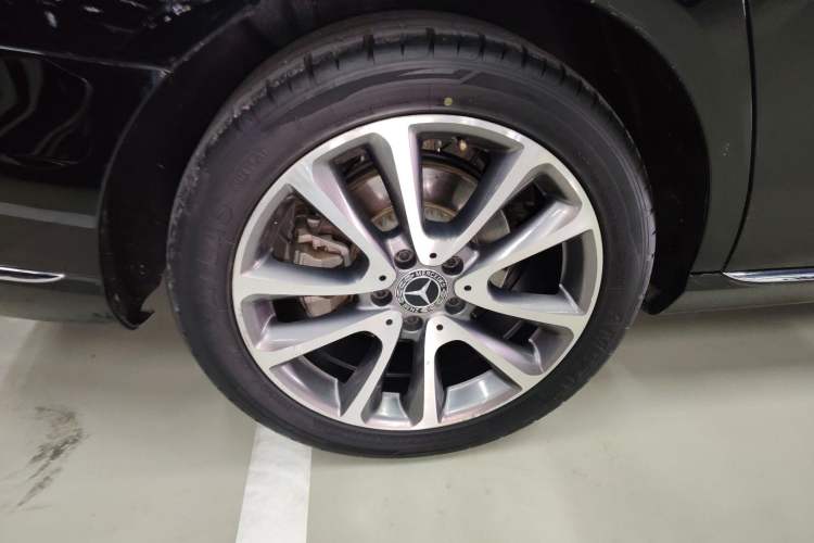 Used Mercedes-Benz E-Class 2018 Facelifted E 300 L Stylish Version
