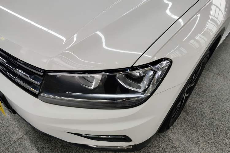 Used Volkswagen Tiguan L 2017 330TSI Automatic Two-Wheel Drive Comfort Edition Left Front Headlight