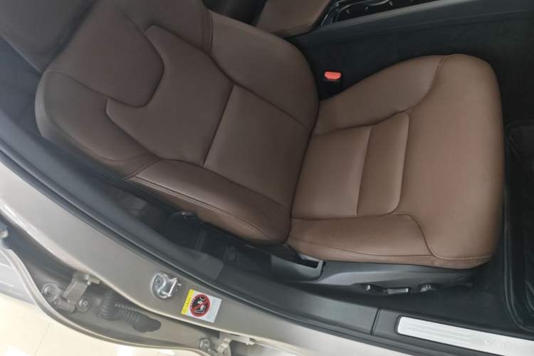 Used Volvo S60 2024 B4 Zhiyi Luxury Edition