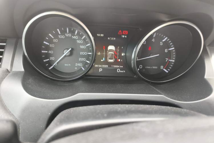 Used Land Rover Range Evoque 2015 2.0T Five-Door Sporty Edition Odometer Close Up