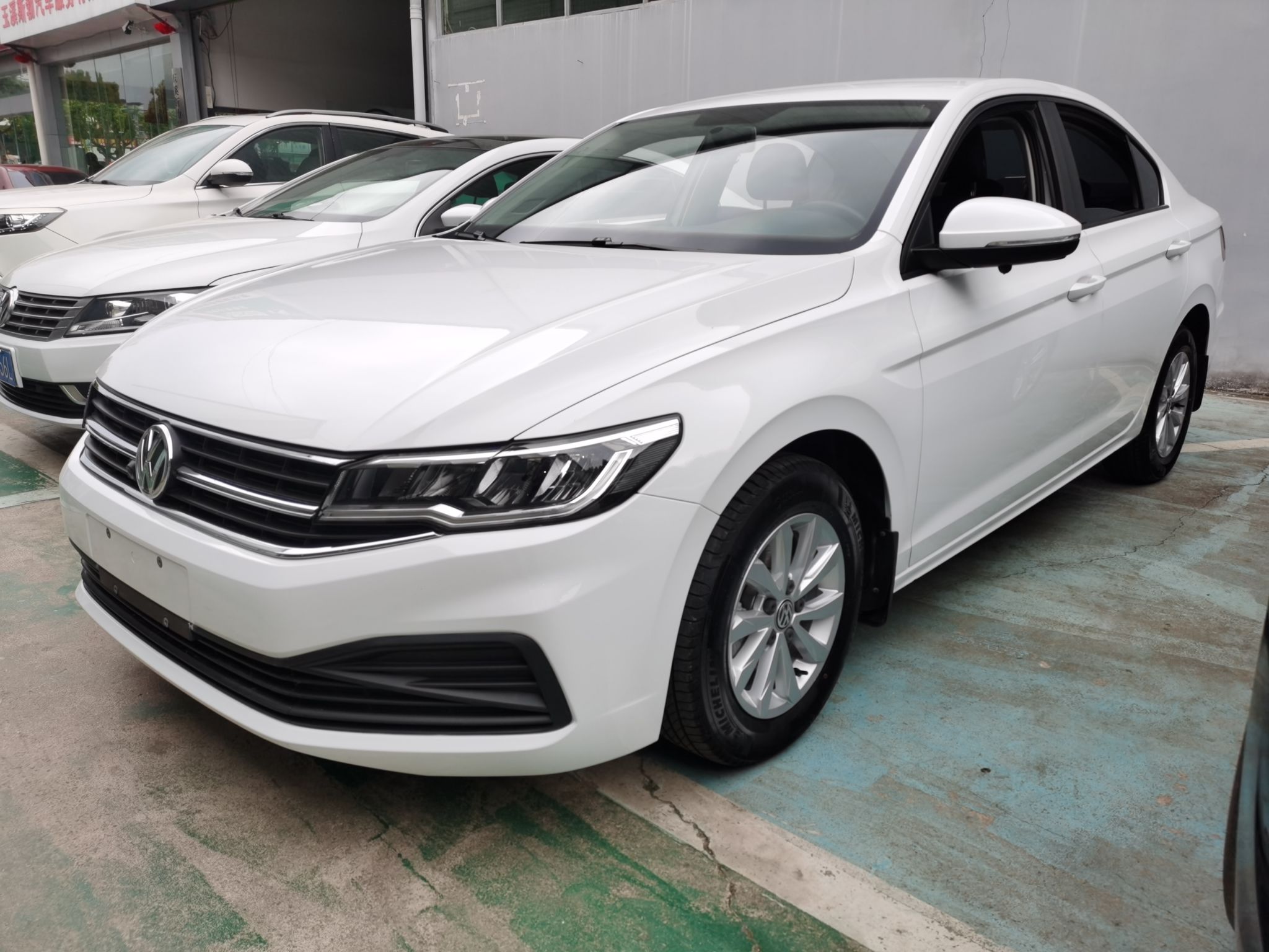 Parte inferior delantera