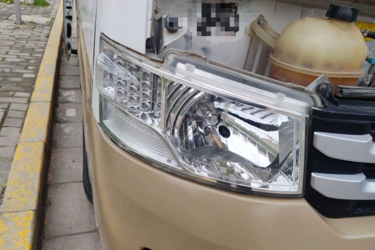 Used Foton Scenic G7 2017 2.0L Long-Wheelbase Commercial Van High Roof 2 Seats 4Q20M