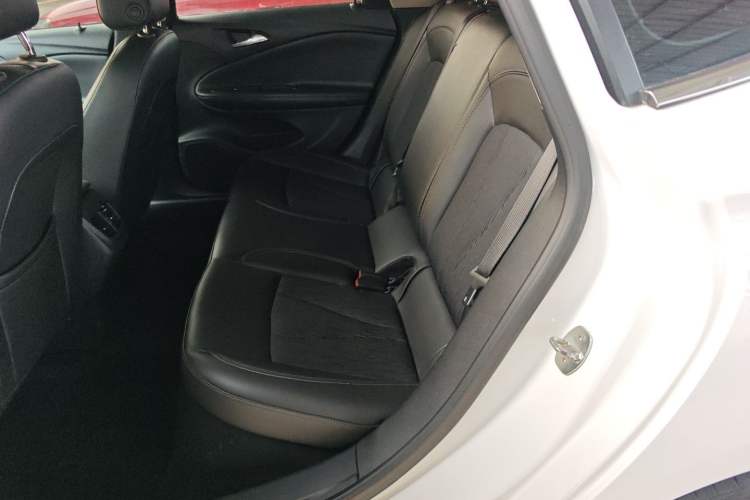 Used Buick Verano 2019 Sedan 20T Dual-Clutch Leading Model