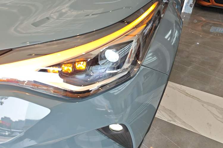 Used Toyota C-HR 2021 2.0L Luxury Edition