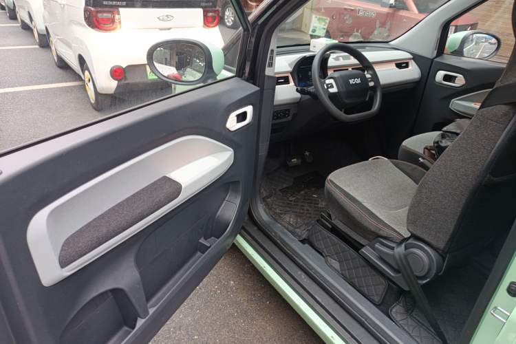 Used Chery QQ Ice Cream 2022 120km Conical Shape Lithium Iron Phosphate