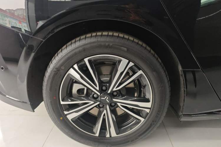 Used Hongqi EH7 2025 600 Smart Selection Edition
