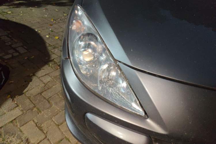 Used Peugeot 307 2010 Hatchback 1.6L Manual Comfort Edition Right Front Headlight