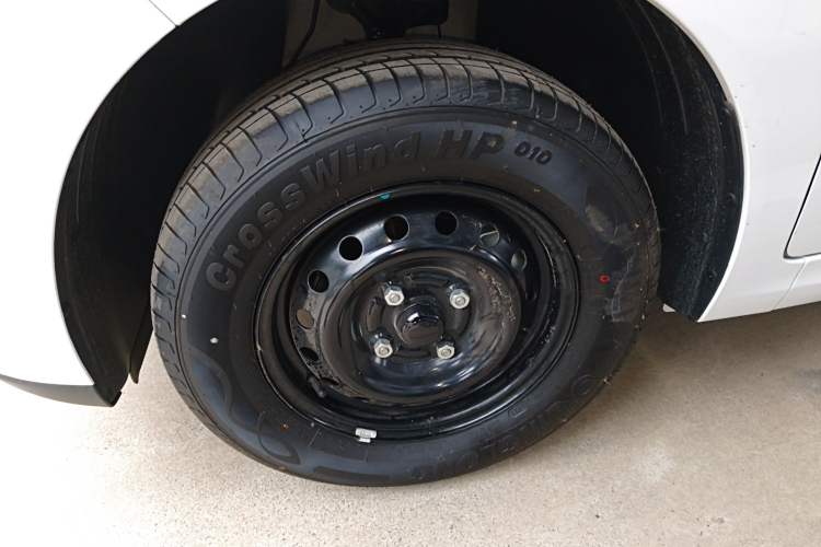 Used Wuling Hongguang New Energy 2024 All-Electric Model 300KM Standard Version
