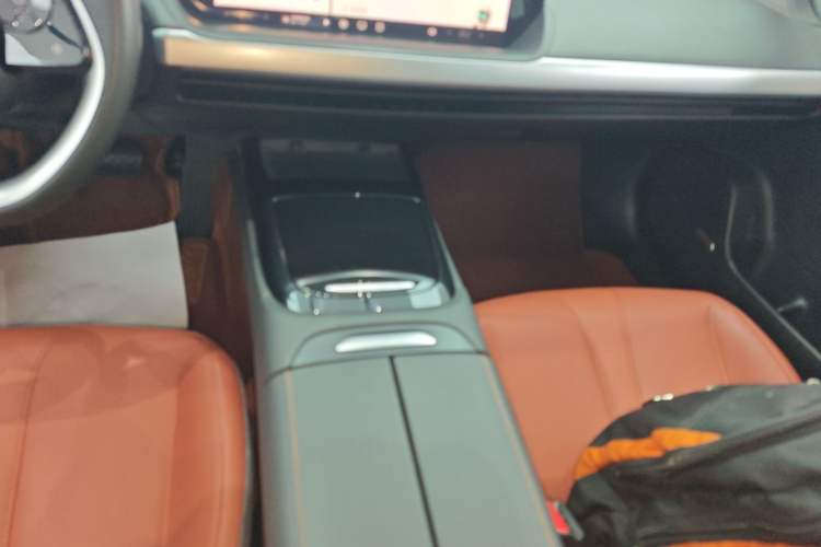 Used XPeng P7 2022 480 Standard Range Smart Drive Edition Gear Lever