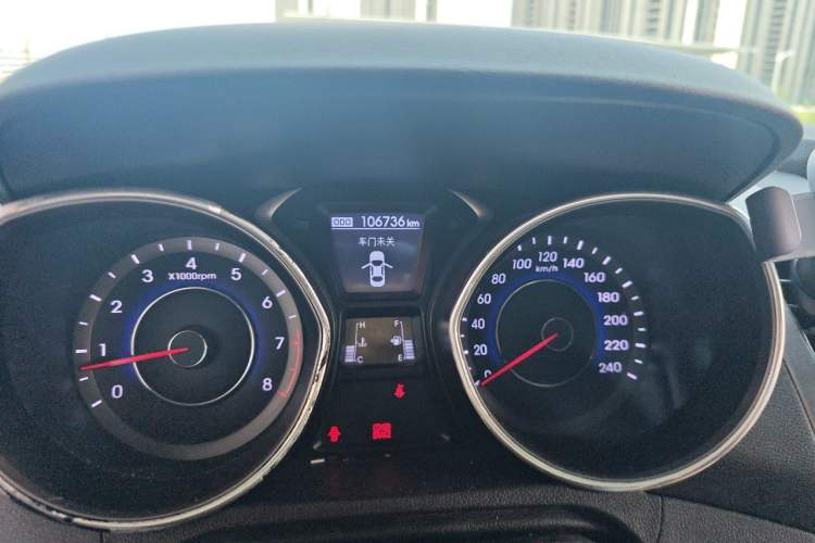 Used Hyundai Elantra (5th Generation / Langdong) 2012 1.6L Manual Leading Model