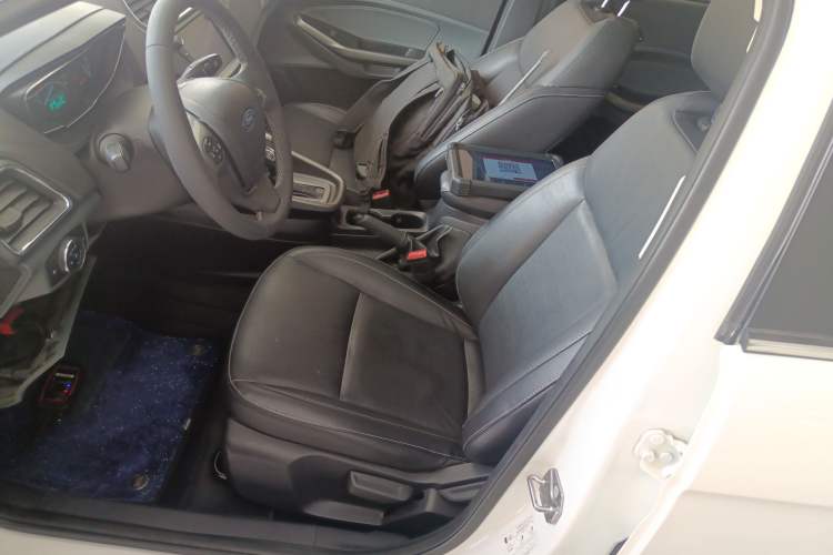 Used Ford Escort 2015 1.5L Automatic Fashion Model