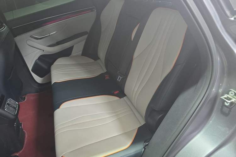 Used BYD Song PLUS New Energy 2023 Champion Edition DM-i 110KM Flagship PLUS Left Rear Seat