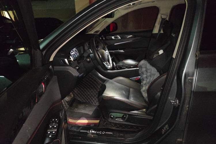 Used Lynk & Co 01 2019 2.0T Two-Wheel Drive Zhaopu Version China VI Standard