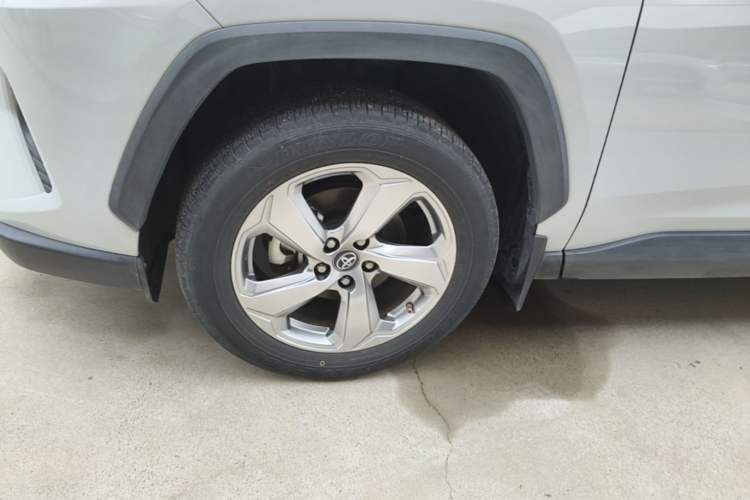 Used Toyota RAV4 2021 2.0L CVT Two-Wheel Drive Fashion Edition
