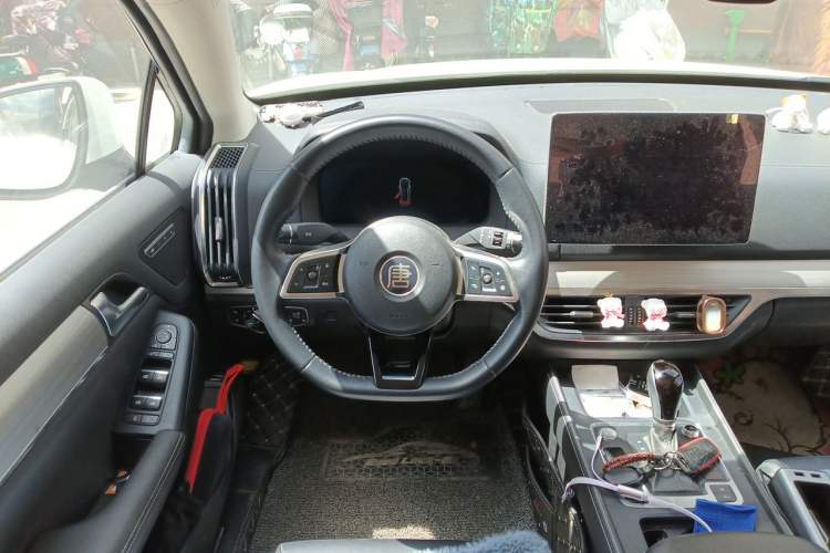 Used BYD Tang 2018 2.0T Automatic SmartConnect Prestige 7-Seater China V Standard