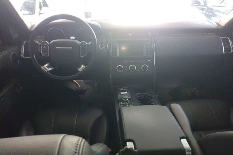 Used Land Rover Discovery 2017 3.0 SC V6 S
