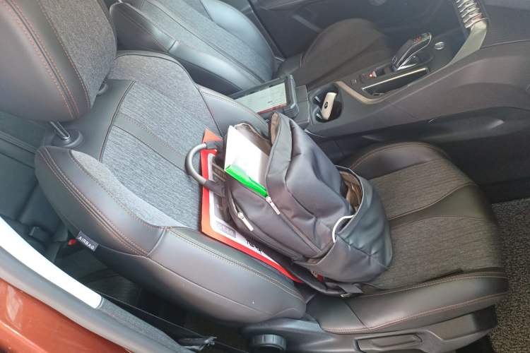 Used Peugeot 4008 2017 350THP Elite Edition Right Front Seat