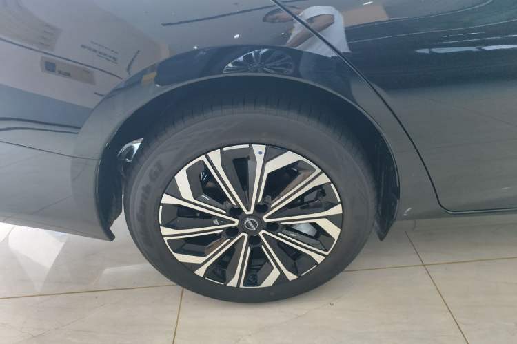 Used Nissan Teana 2026 Model Harmony Cockpit 2.0L Smart Ultra-Comfort Edition
