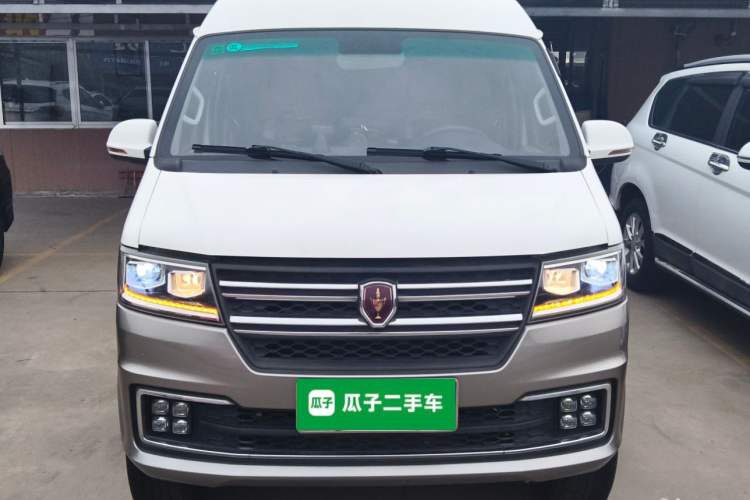 Used Jinbei New Hiace S 2019 1.5L Van Wealth Edition China VI SWC15M Front