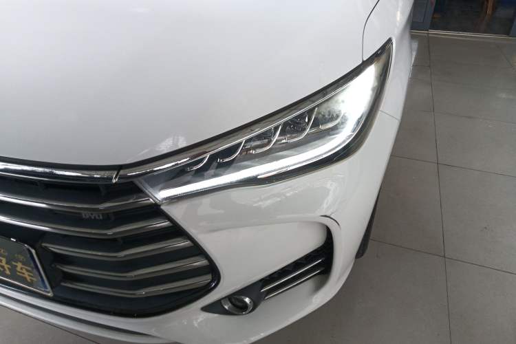 Used BYD Song MAX 2017 1.5T Manual Smart Connect Luxury 7-Seater