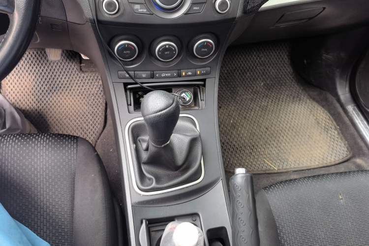 Used Mazda 3 2011 Sedan 2.0L Manual Sport Model
