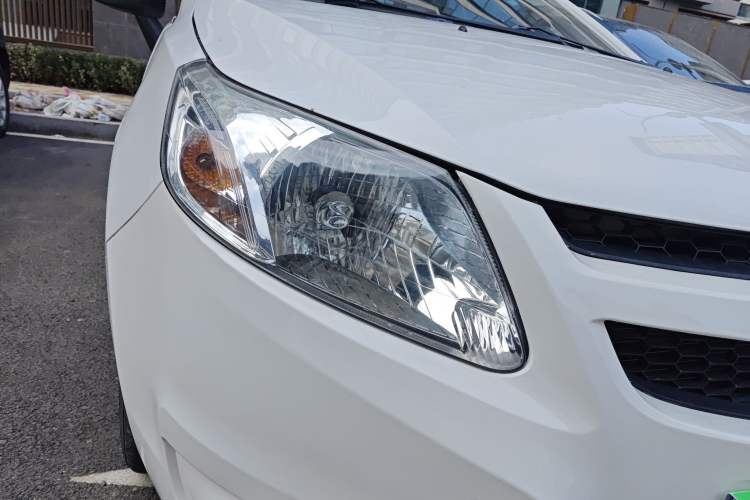 Used Chevrolet Sail 2010 Sedan 1.2L Manual Warm Edition