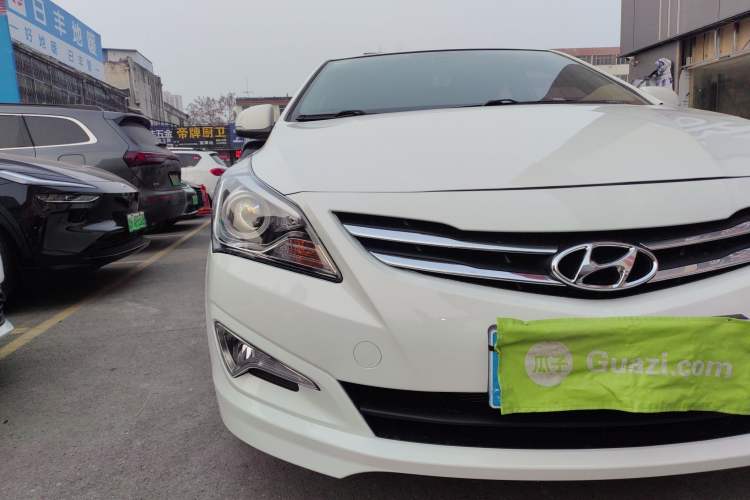 Used Hyundai Verna Ray 2014 1.6L Automatic TOP