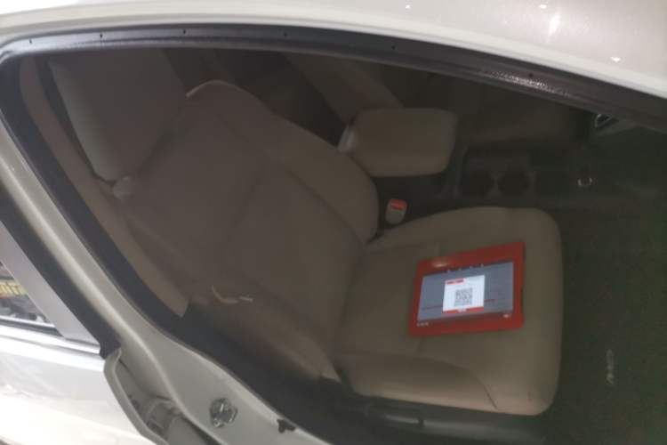 Used Honda CR-V 2015 2.0L two-wheel drive urban version