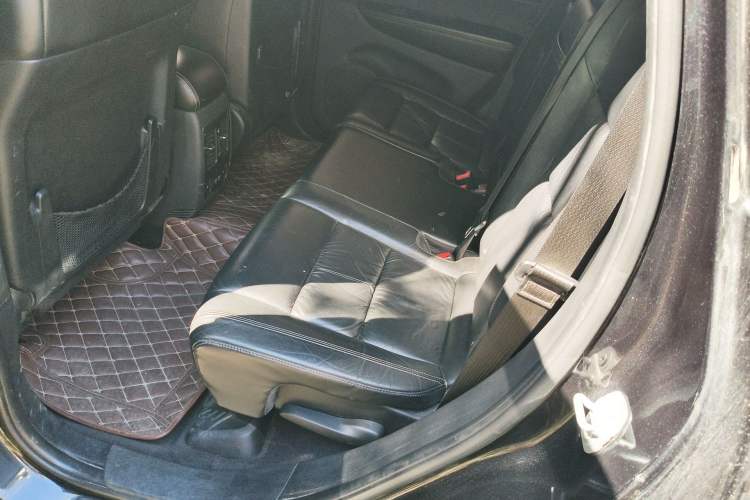 Used Jeep Grand Cherokee 2016 3.0L Comfort Navigation Edition Left Rear Seat