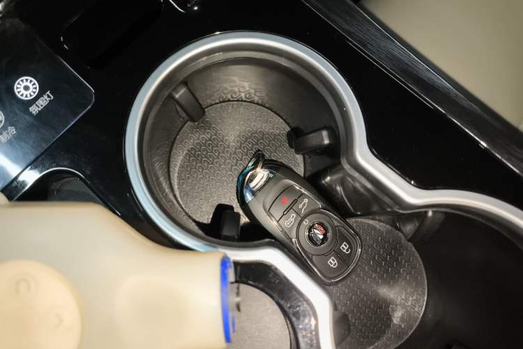 Used Buick GL8 2022 Land Business Class 652T Smart Deluxe Model
