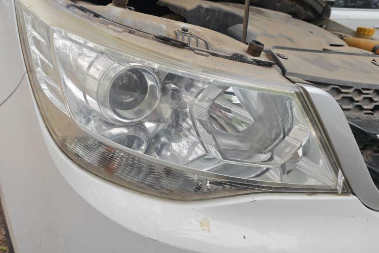 Used Baojun 730 2016 1.5L Manual Value Edition 5 Seats China V Emission Standard Right Front Headlight