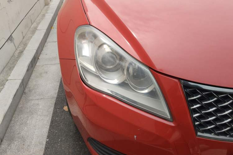 Used Suzuki Kizashi 2011 2.4L Two-Wheel Drive CVT Standard Edition
