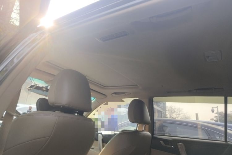 Used Toyota Highlander 2012 2.7L Two-Wheel Drive 7-Seater Luxury Edition
