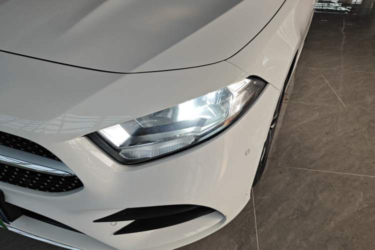 Used Mercedes-Benz A-Class 2019 A 180 L Sport Sedan Left Front Headlight