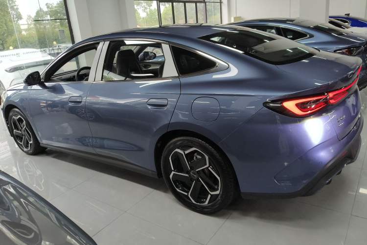 Used BYD Seal 06 New Energy 2024 DM-i 120KM Flagship Model
