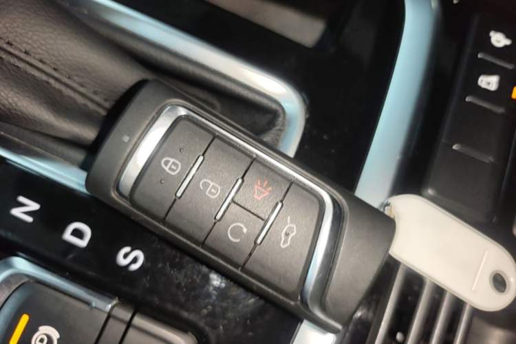 Used GAC Trumpchi GS8 2019 390T Two-Wheel Drive Luxury Smart Connectivity Version (7 Seats)