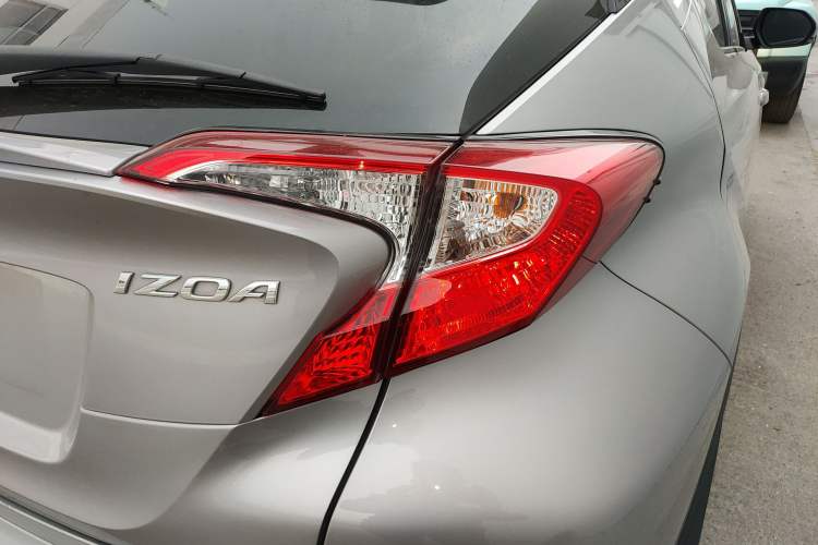 Used Toyota IZOA 2018 2.0L Yichi Edition China V Standard