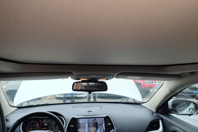 Used Jeep Cherokee 2016 2.4L Professional Edition
