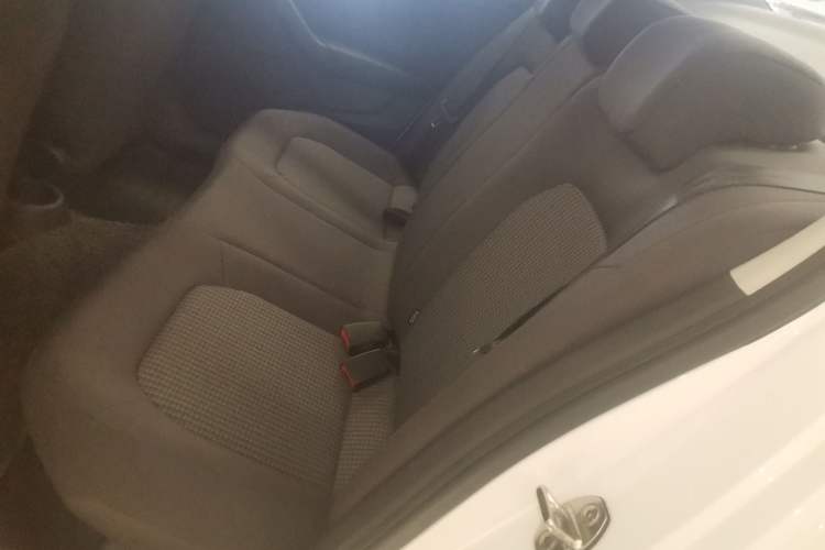 Used Volkswagen Santana 2016 1.6L Manual Fashion Edition Left Rear Seat