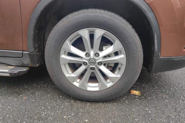 Used Nissan X-Trail 2014 2.0L CVT Smart Edition 2WD
