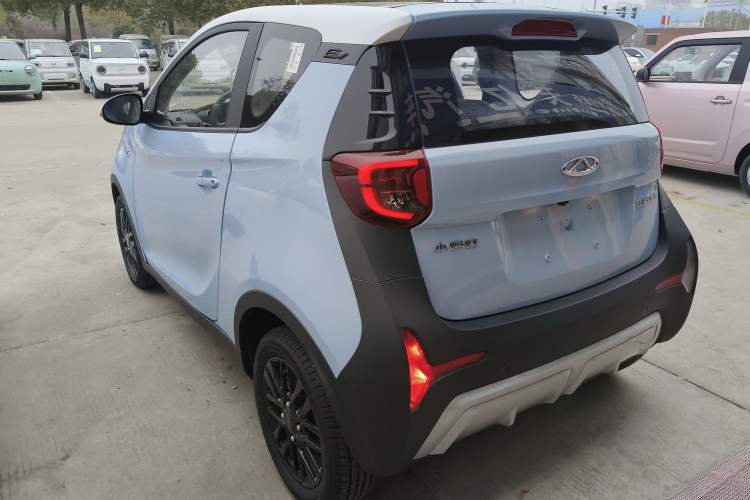 Used Chery QQ Little Ant 2024 Edition Youth Version 251km True Love Edition 25.05 kWh Rear Left 45 Deg