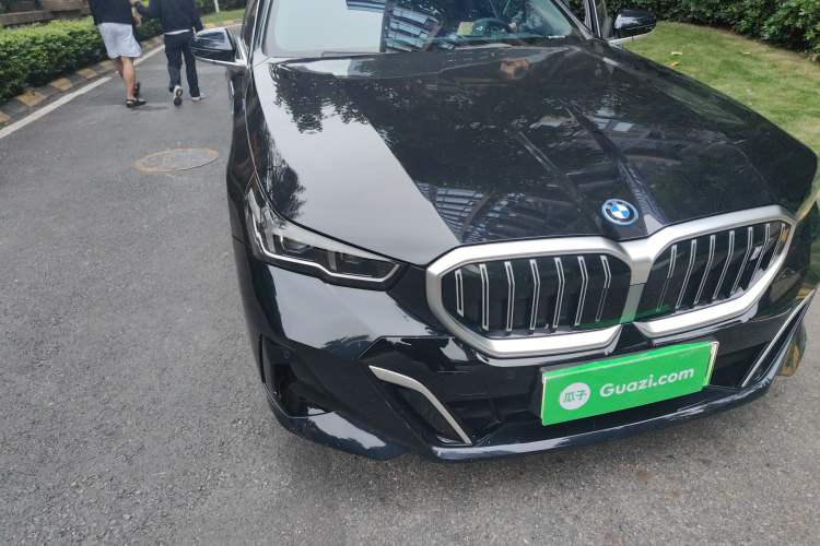 Used BMW i5 2024 eDrive 35L M Sport Package
