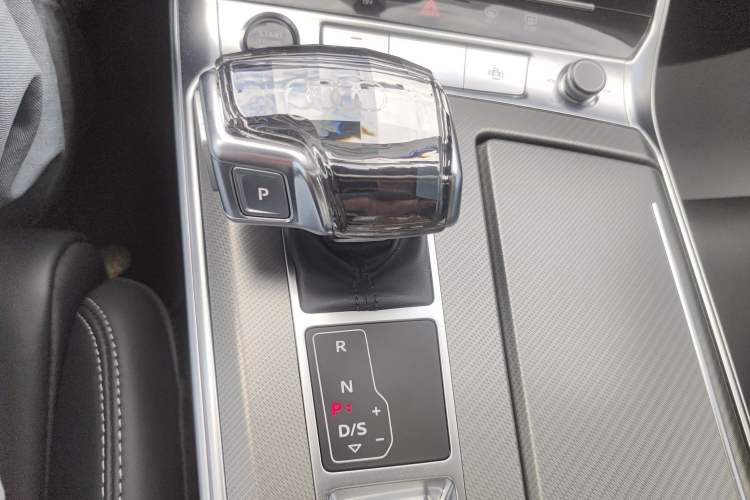 Used Audi A6L 2024 45 TFSI Prestige Elegant Edition Gear Lever