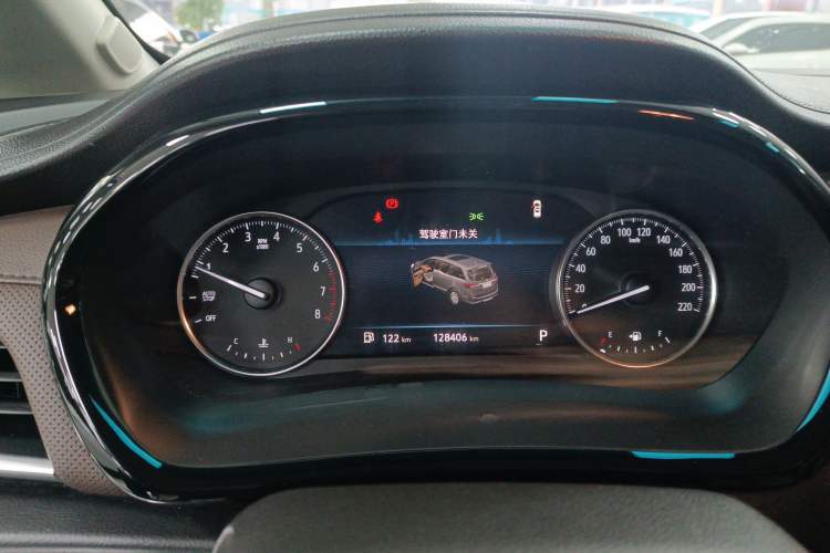 Used Buick GL8 2020 Land Cruiser Executive Class 652T Comfort Model
