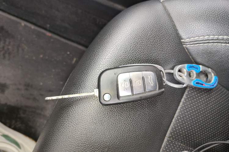 Used Geely Auto Vision X3 2019 Upgraded Model 1.5L Manual Elite Version